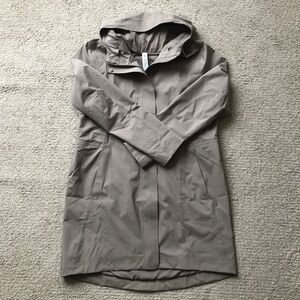 LULULEMON Rain Rebel Jacket.NWOT.
